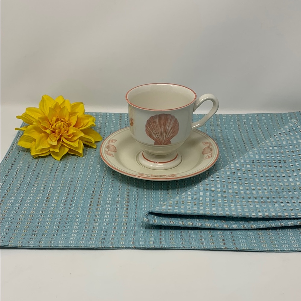 Sangostone Seashell White & Pink Dining TeaCup & Saucer Set